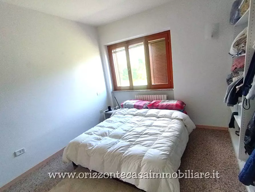 Immagine 14 di Appartamento in vendita  a Folignano