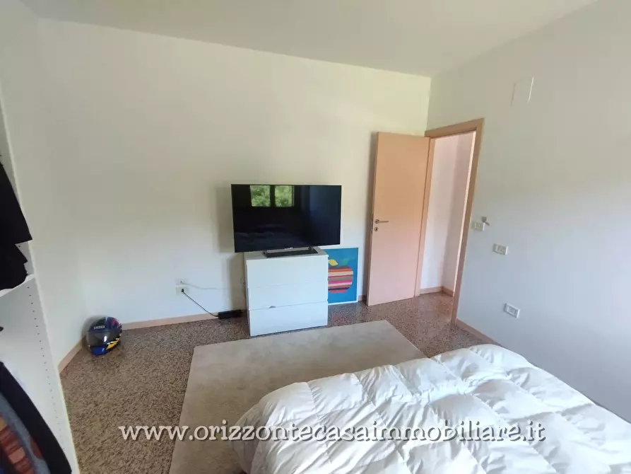 Immagine 15 di Appartamento in vendita  a Folignano