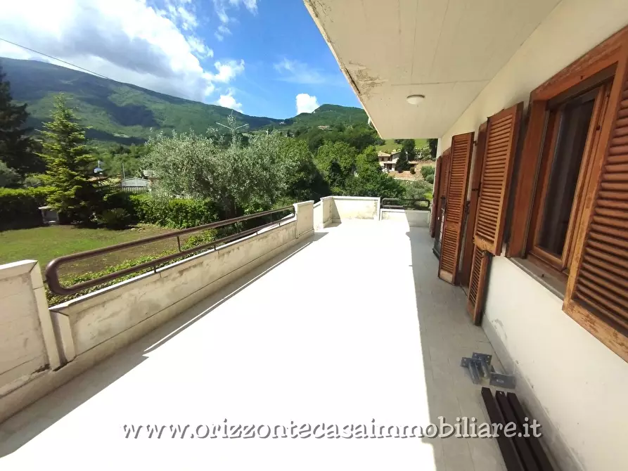 Immagine 21 di Appartamento in vendita  a Folignano