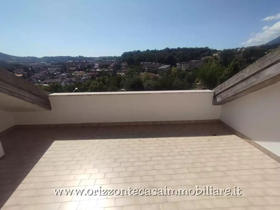 Immagine 20 di Casa bifamiliare in vendita  a Folignano