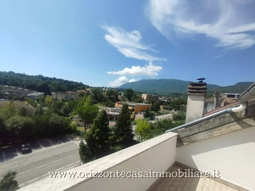 Immagine 25 di Casa bifamiliare in vendita  a Folignano