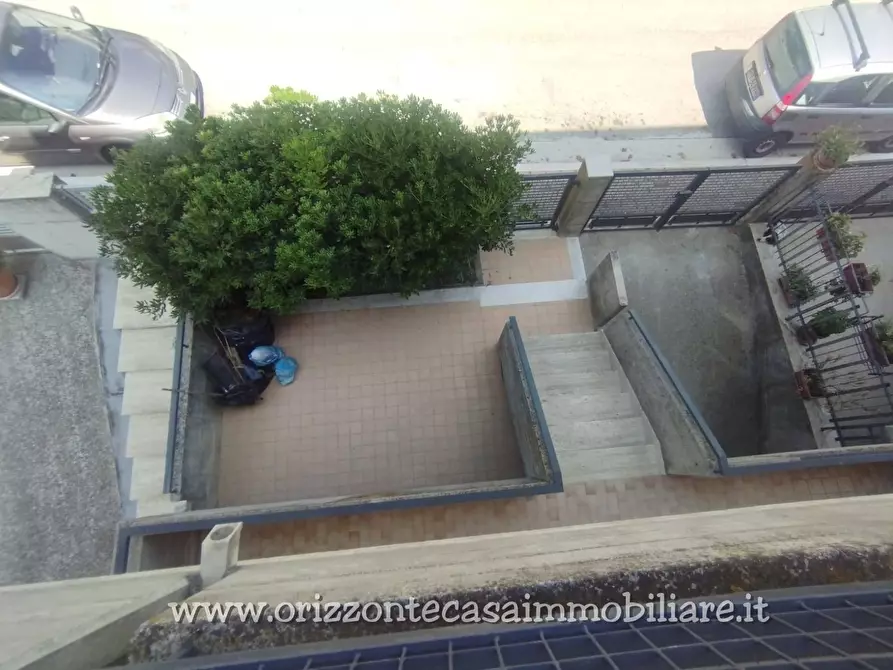 Immagine 26 di Casa bifamiliare in vendita  a Folignano