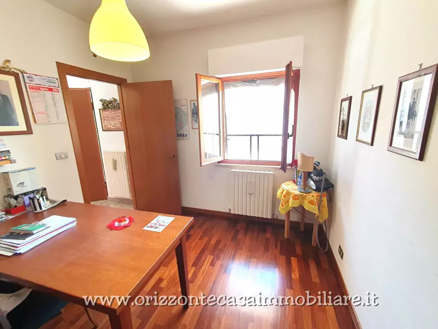 Immagine 25 di Appartamento in vendita  a Ascoli Piceno