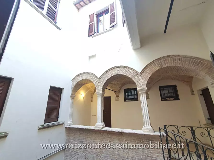 Immagine 5 di Appartamento in vendita  a Ascoli Piceno