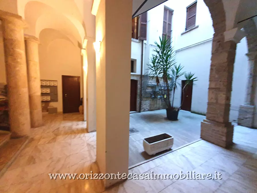 Immagine 8 di Appartamento in vendita  a Ascoli Piceno