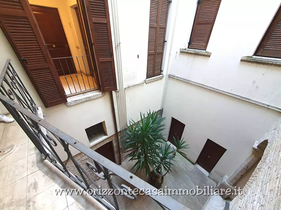 Immagine 9 di Appartamento in vendita  a Ascoli Piceno