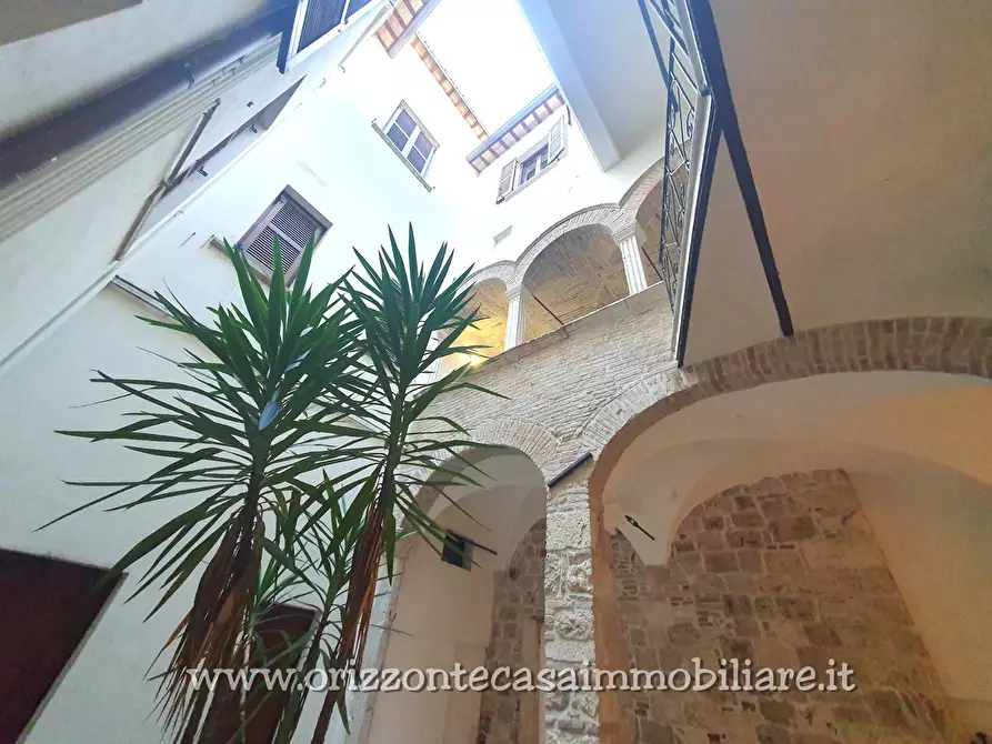 Immagine 11 di Appartamento in vendita  a Ascoli Piceno