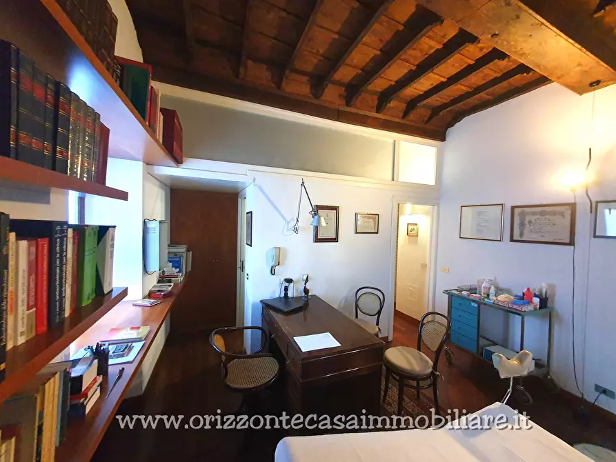 Immagine 21 di Appartamento in vendita  a Ascoli Piceno