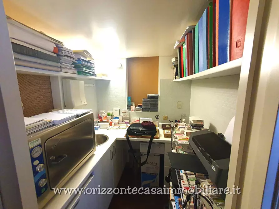 Immagine 24 di Appartamento in vendita  a Ascoli Piceno