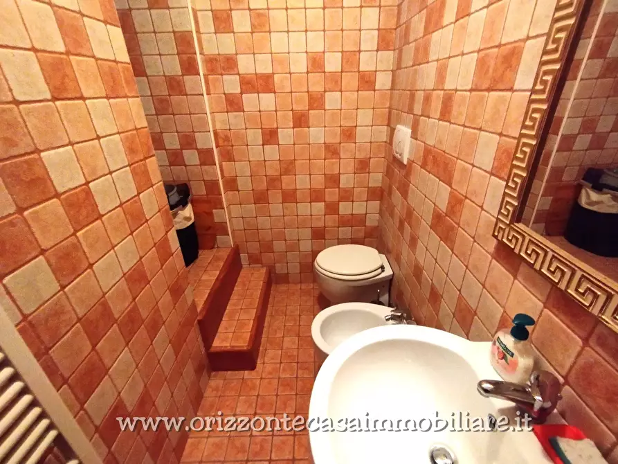 Immagine 20 di Appartamento in vendita  a Folignano