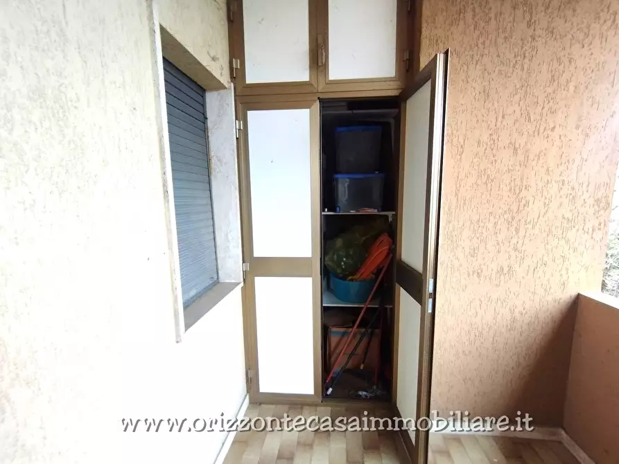 Immagine 27 di Appartamento in vendita  a Folignano