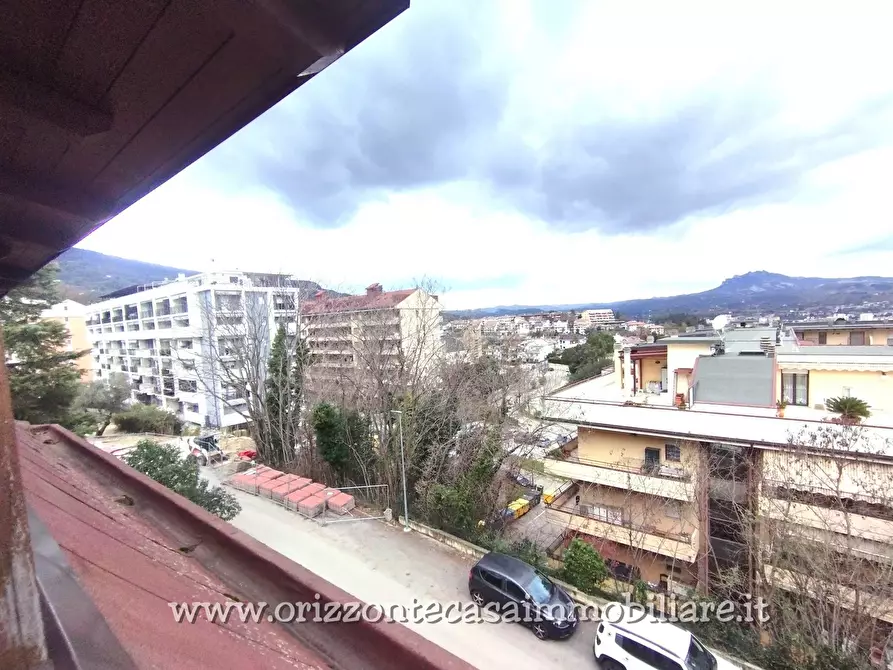 Immagine 30 di Appartamento in vendita  a Folignano