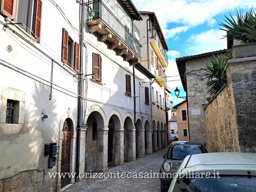 Immagine 2 di Appartamento in vendita  a Ascoli Piceno