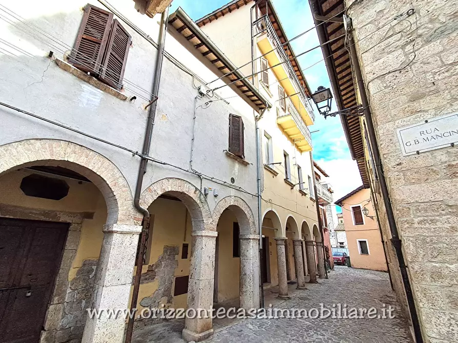 Immagine 3 di Appartamento in vendita  a Ascoli Piceno