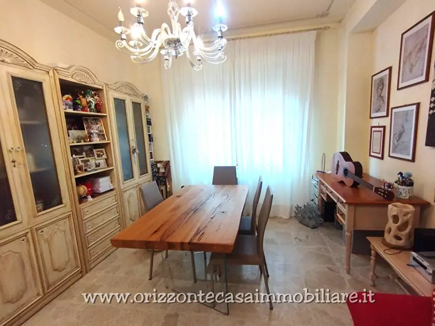 Immagine 5 di Appartamento in vendita  a Ascoli Piceno