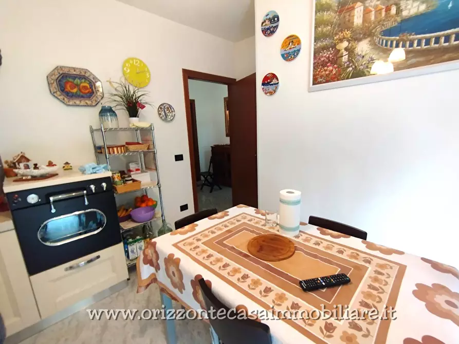 Immagine 20 di Villetta a schiera in vendita  a Folignano