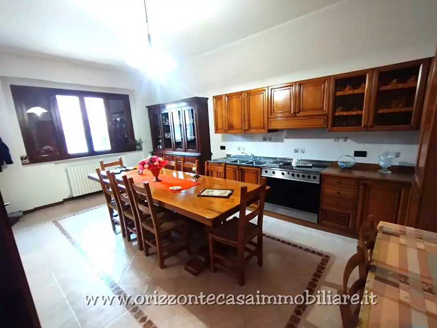 Immagine 24 di Villetta a schiera in vendita  a Folignano