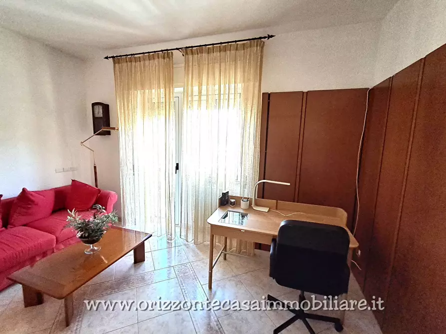 Immagine 2 di Appartamento in vendita  a Ascoli Piceno