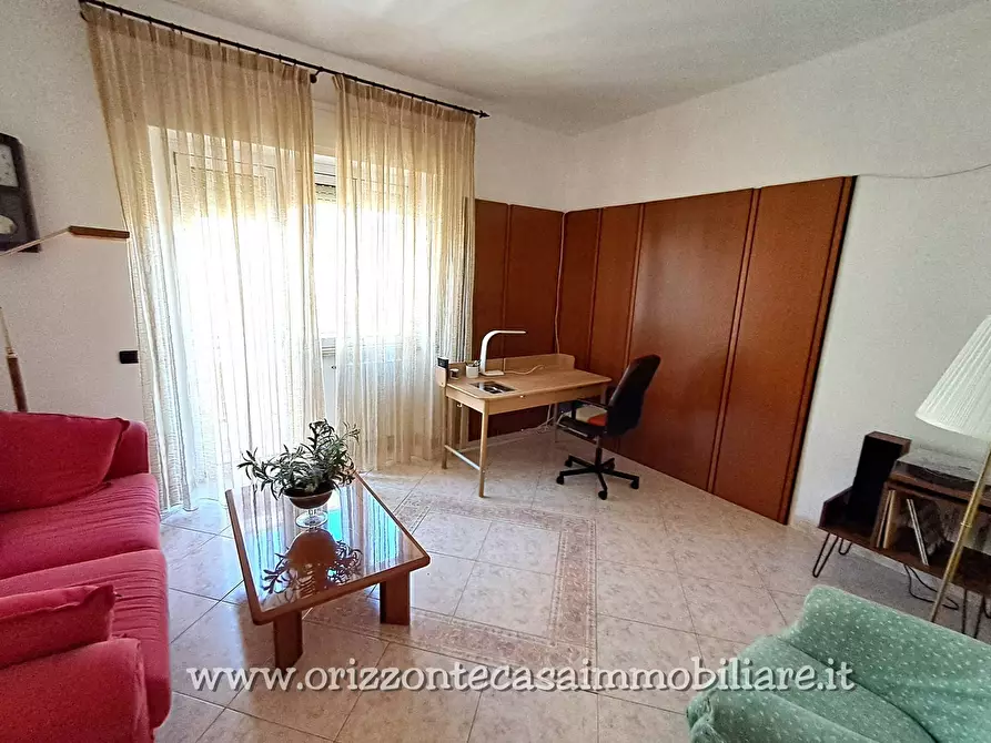 Immagine 3 di Appartamento in vendita  a Ascoli Piceno