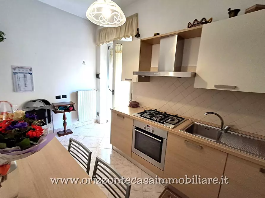 Immagine 12 di Appartamento in vendita  a Ascoli Piceno