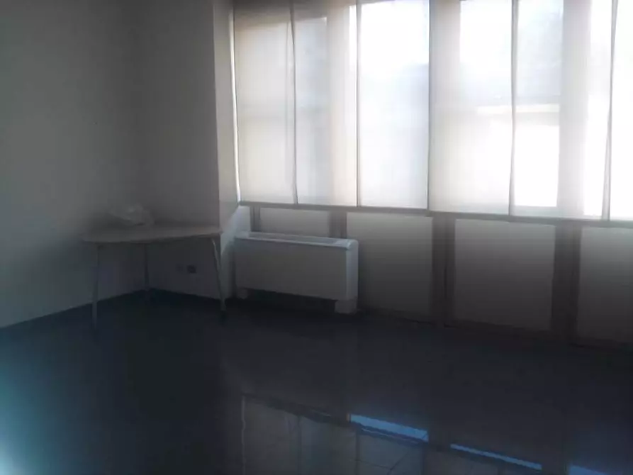 Immagine 4 di Ufficio in affitto  in Viale Palmiro Togliatti a Roma