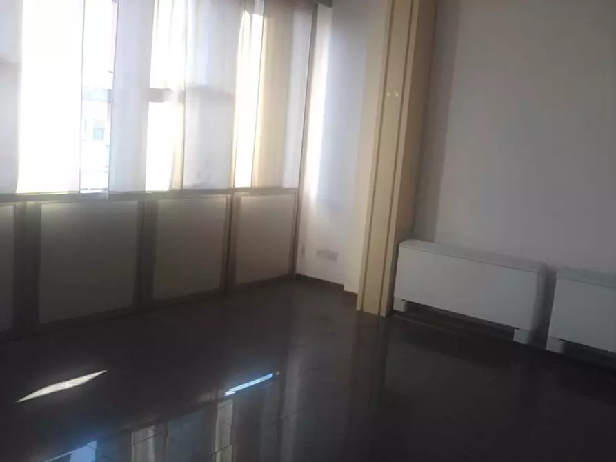 Immagine 11 di Ufficio in affitto  in Viale Palmiro Togliatti a Roma