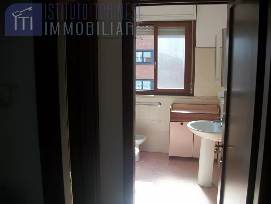 Immagine 3 di Appartamento in vendita  in Via Maurizio Pagliano a Roma