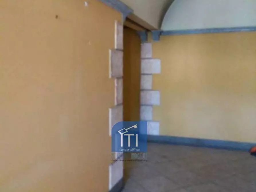 Immagine 15 di Negozio in vendita  in via portuense a Roma