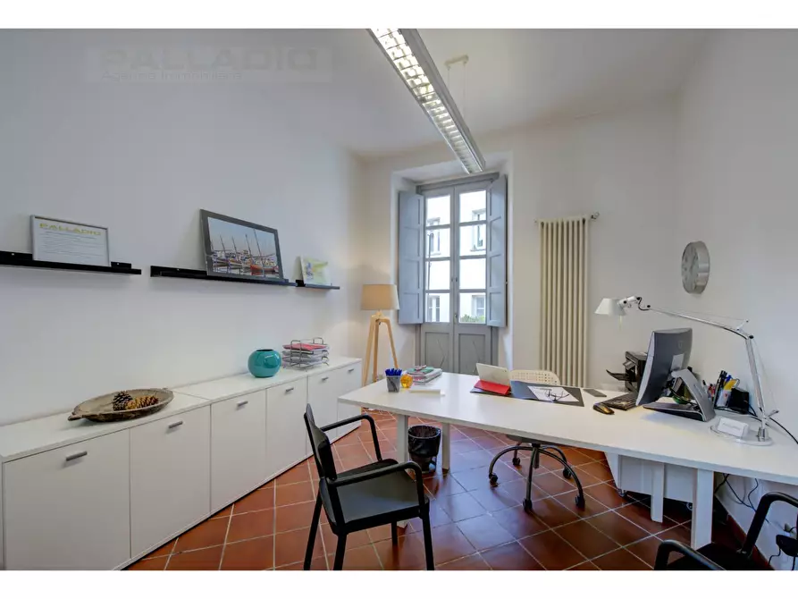 Immagine 2 di Laboratorio in affitto  in Via de Tillier a Aosta