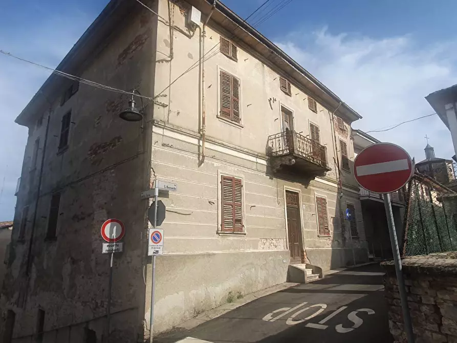 Immagine 1 di Casa indipendente in vendita  in VIA  san bernardo a Pietra Marazzi