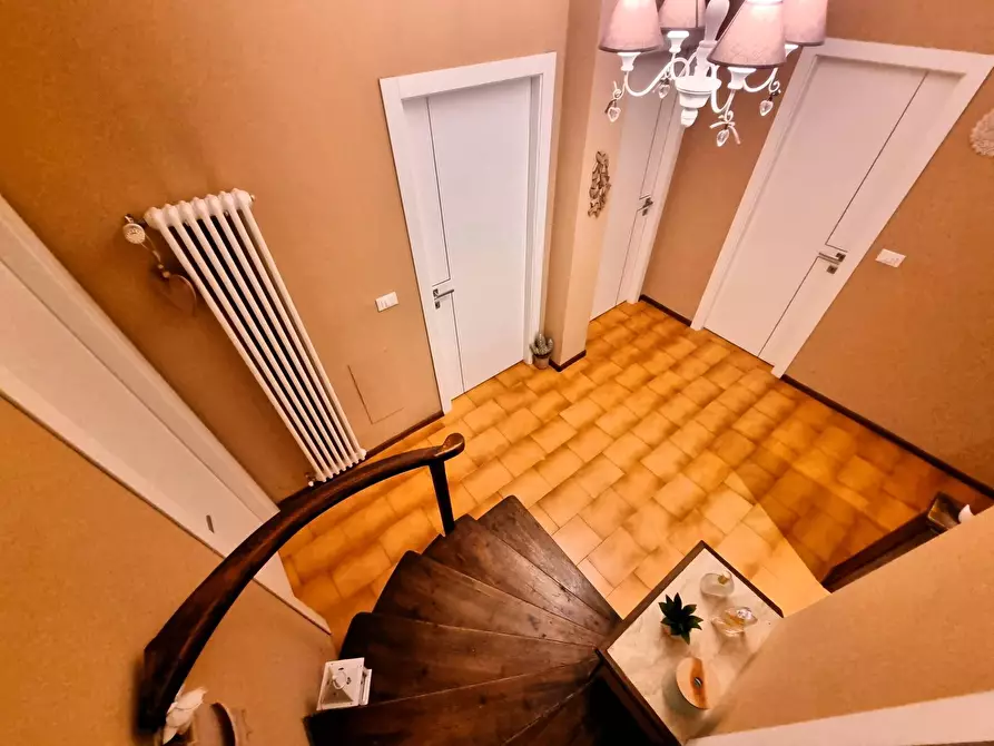 Immagine 25 di Villa in vendita  in pietra  marazzi a Pietra Marazzi