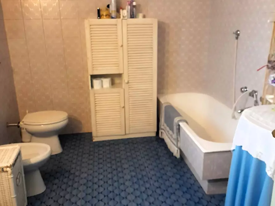 Immagine 20 di Villa in vendita  in strada cerca a Alessandria