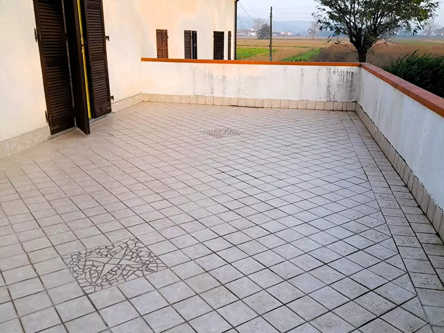 Immagine 30 di Villa in vendita  in strada cerca a Alessandria