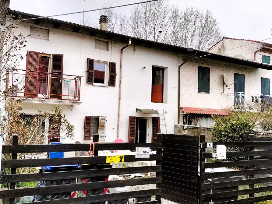 Immagine 1 di Casa indipendente in vendita  in vicolo barberis a Frascaro