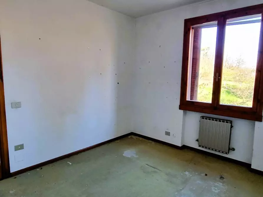 Immagine 12 di Appartamento in vendita  in valverde a Castelletto Monferrato