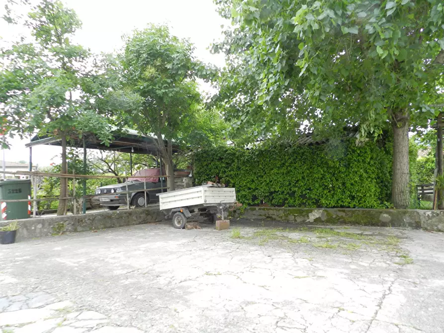 Immagine 29 di Casa semindipendente in vendita  a Lucca