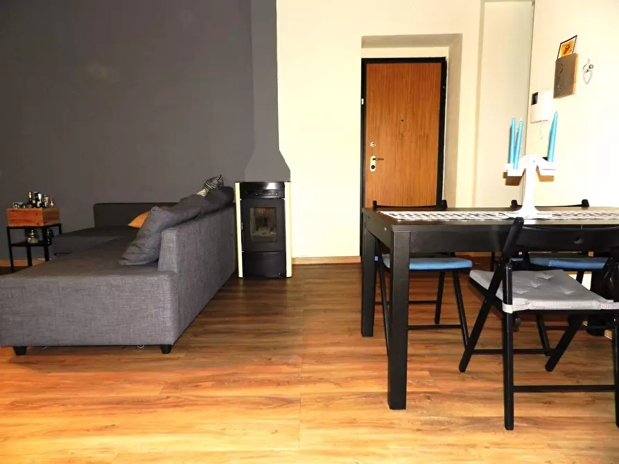 Immagine 8 di Appartamento in vendita  a Lucca