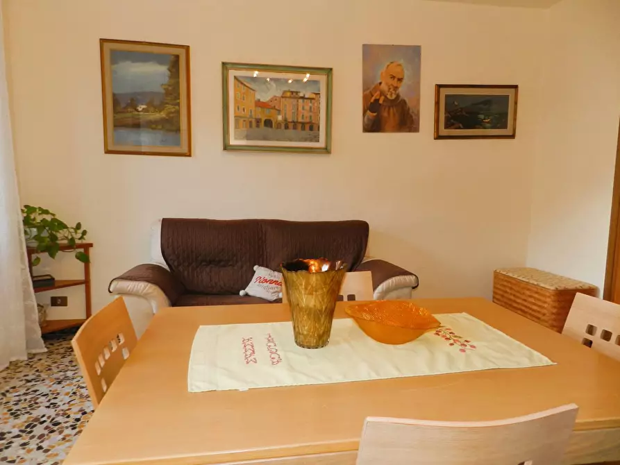 Immagine 16 di Rustico / casale in vendita  a Lucca