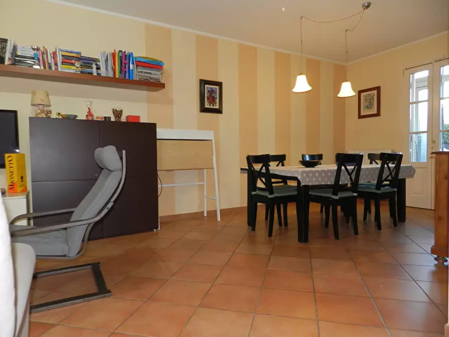 Immagine 3 di Villetta a schiera in vendita  a Lucca