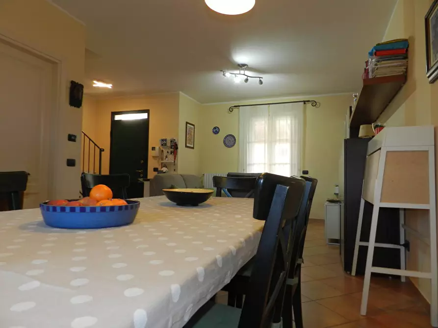 Immagine 5 di Villetta a schiera in vendita  a Lucca