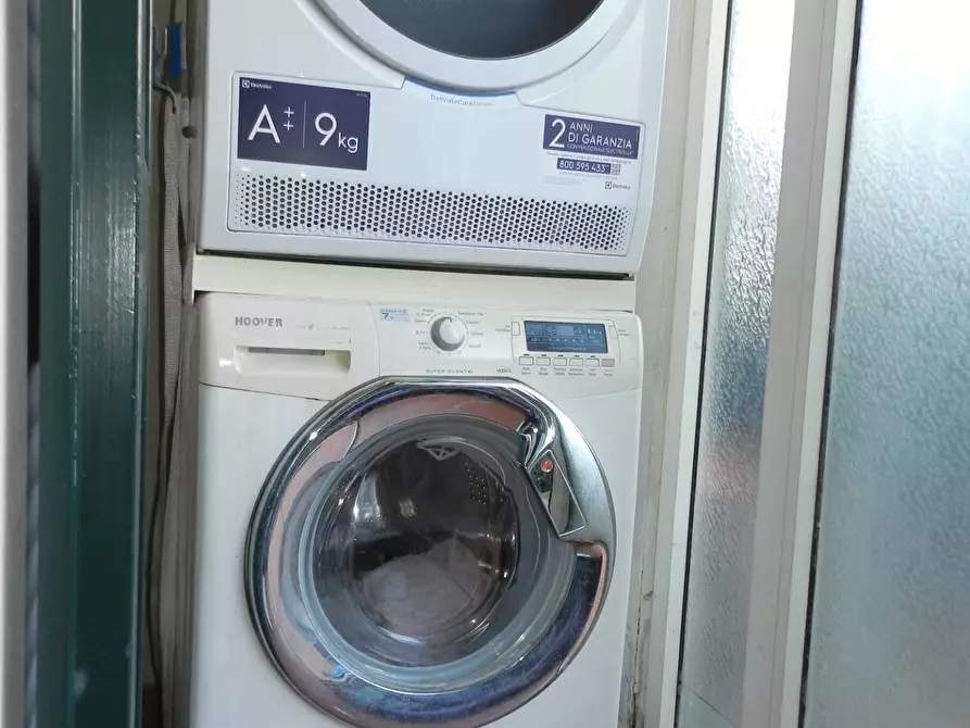 Immagine 18 di Villetta a schiera in vendita  a Lucca