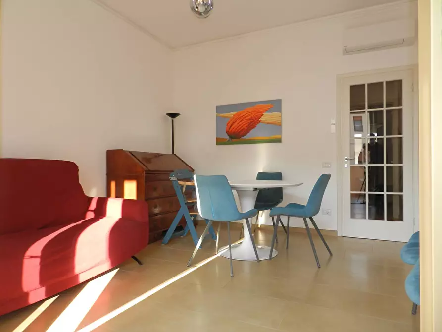 Immagine 3 di Appartamento in vendita  a Lucca