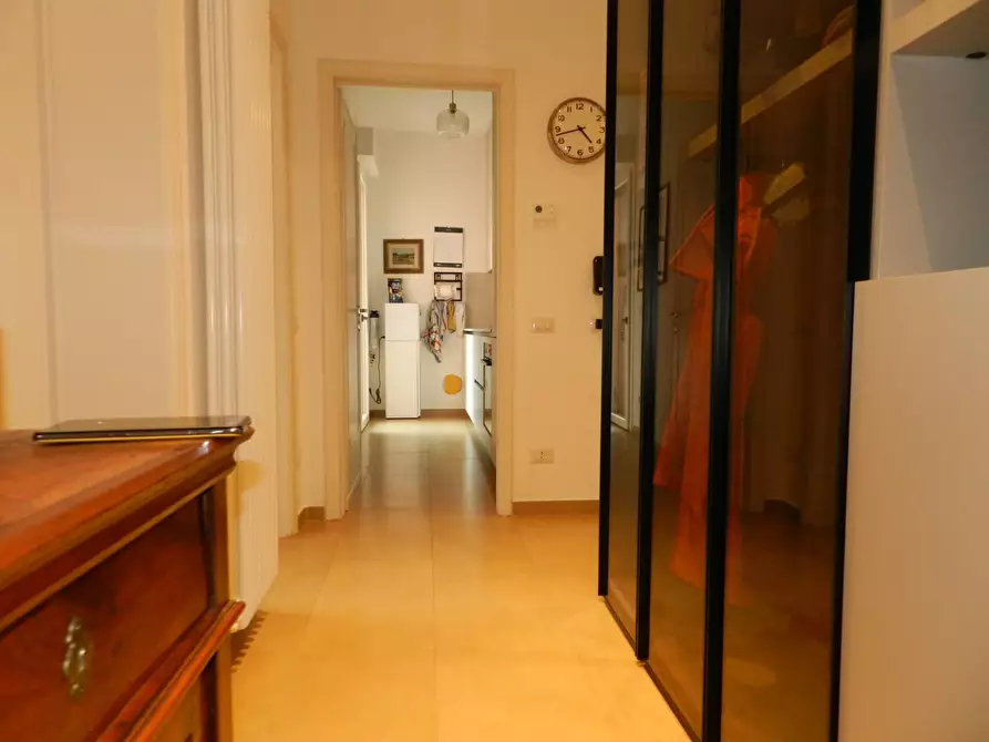 Immagine 14 di Appartamento in vendita  a Lucca