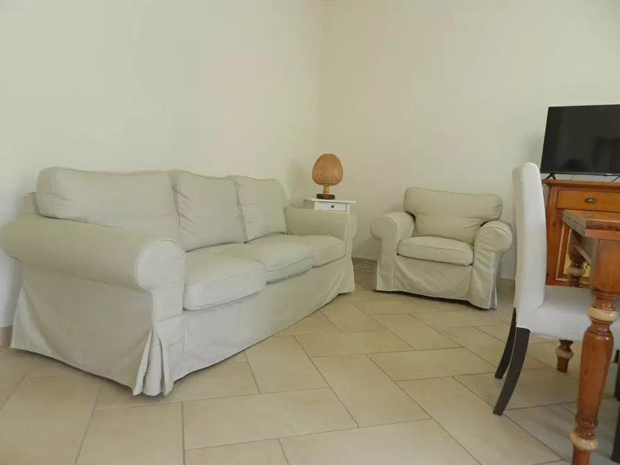 Immagine 5 di Appartamento in vendita  a Lucca