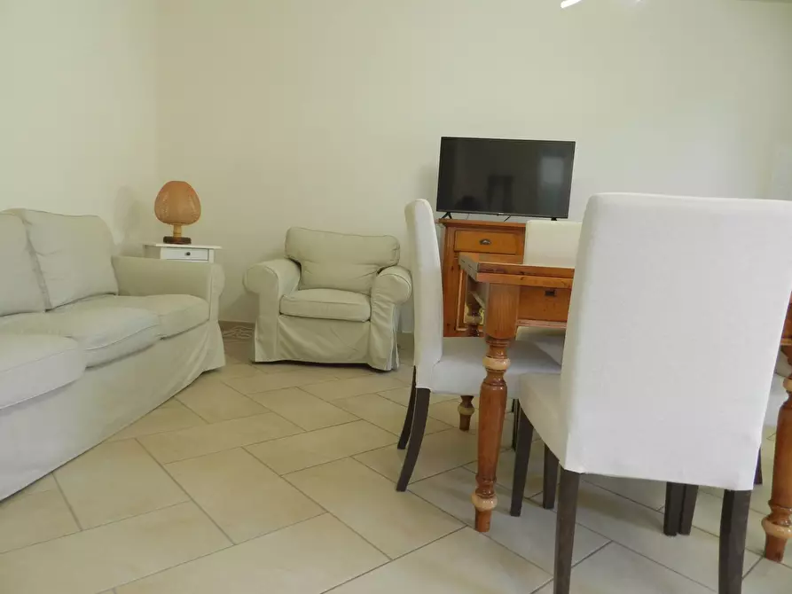 Immagine 6 di Appartamento in vendita  a Lucca