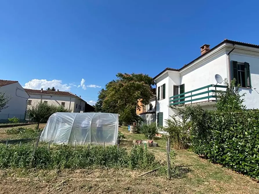 Immagine 1 di Casa bifamiliare in vendita  a Alessandria