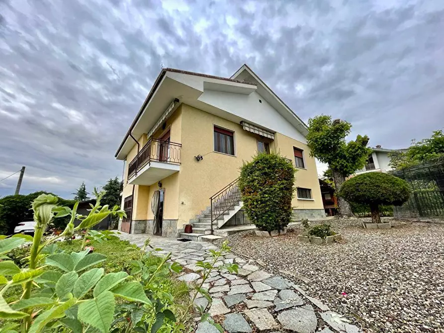 Immagine 3 di Villa in vendita  a Alessandria
