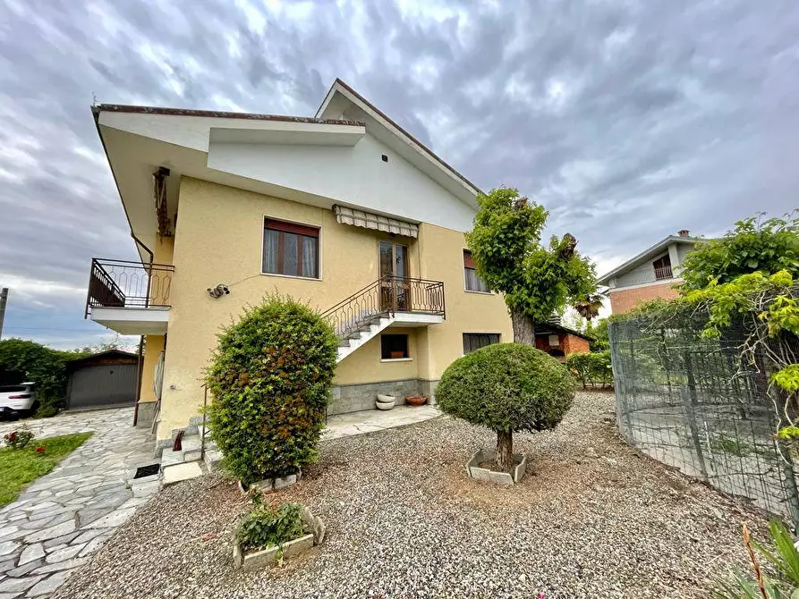 Immagine 5 di Villa in vendita  a Alessandria