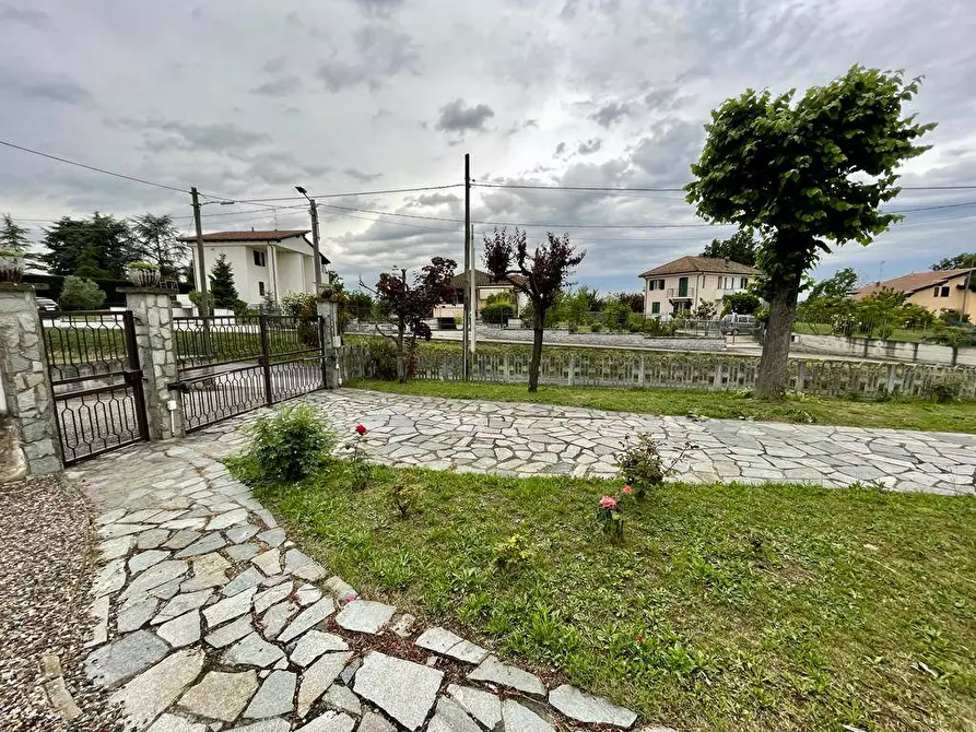 Immagine 7 di Villa in vendita  a Alessandria