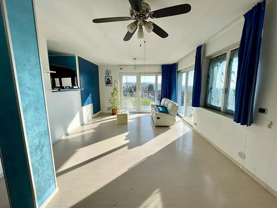 Immagine 8 di Villa in vendita  a San Salvatore Monferrato